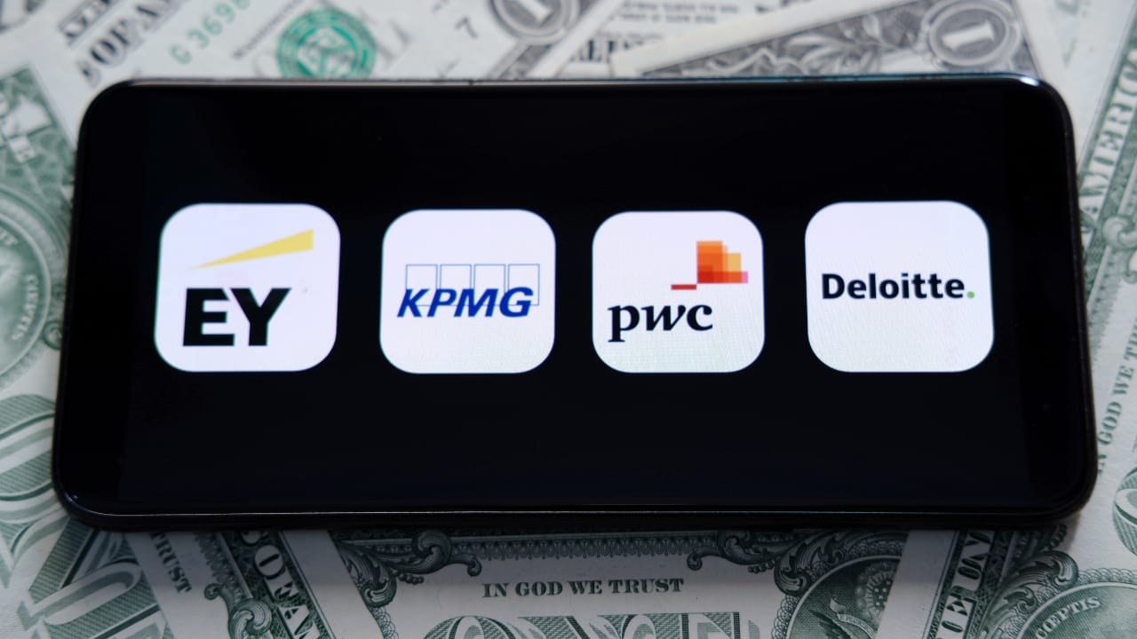 Big Four cut entry-level jobs amid AI and cost pressures