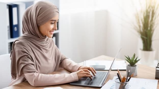 Qatar announces flexible and remote work for government workers