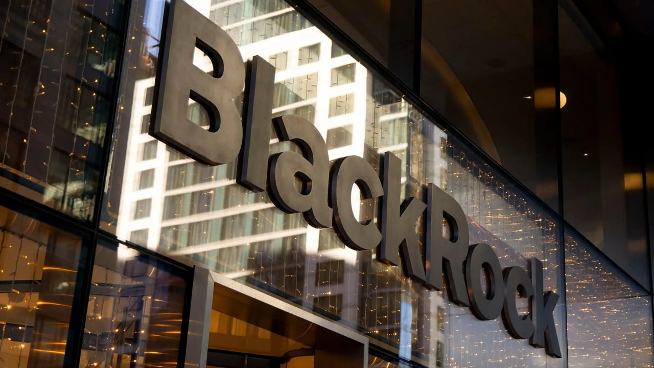 BlackRock cuts about 250 jobs, trimming roughly 1% of global workforce