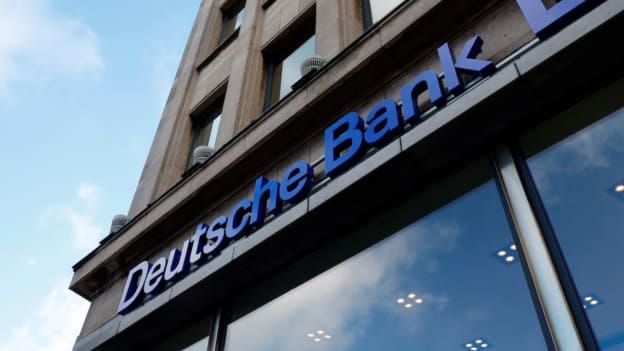 Deutsche Bank extends CEO Christian Sewing’s term, ousts deputy and key executive