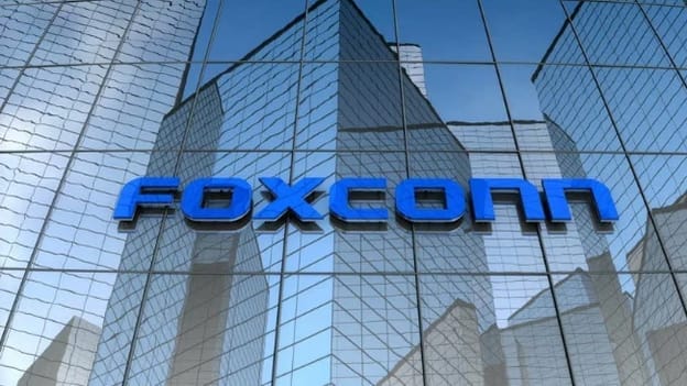Apple partner Foxconn to pump money to set up unit in India
