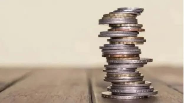 Jordan delays public sector pay hikes to ease financial pressure
