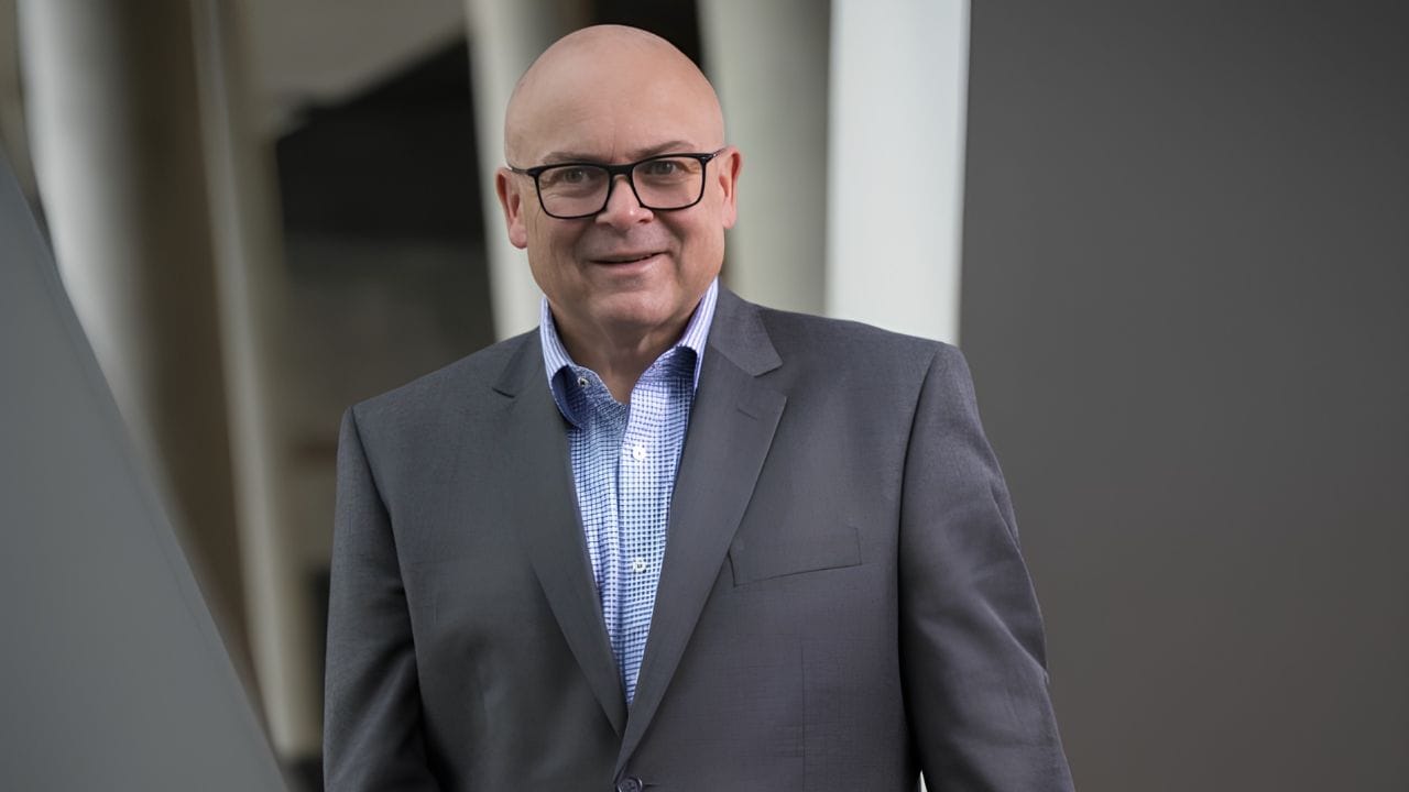 APCO CEO Chris Foley to step down in November 