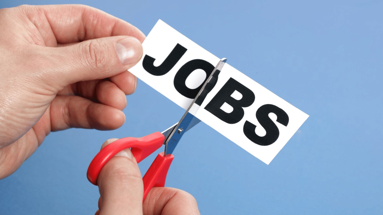 Vietnam’s banking sector sheds over 5,000 jobs amid cost tightening and automation shift