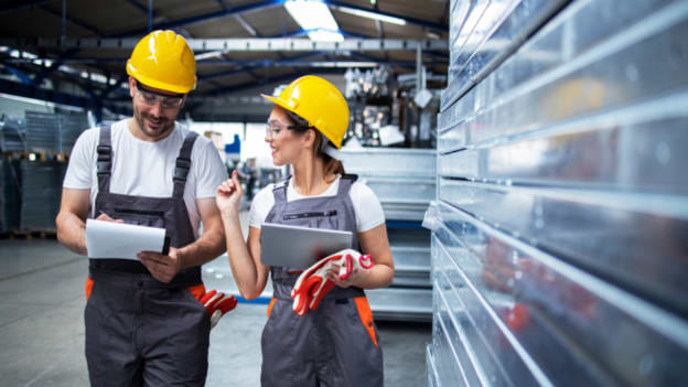 The manufacturing sector achieves 86% employee satisfaction, faces fairness concerns