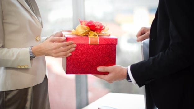 Can Million$ bonuses retain top talent? Finding the missing link in EX