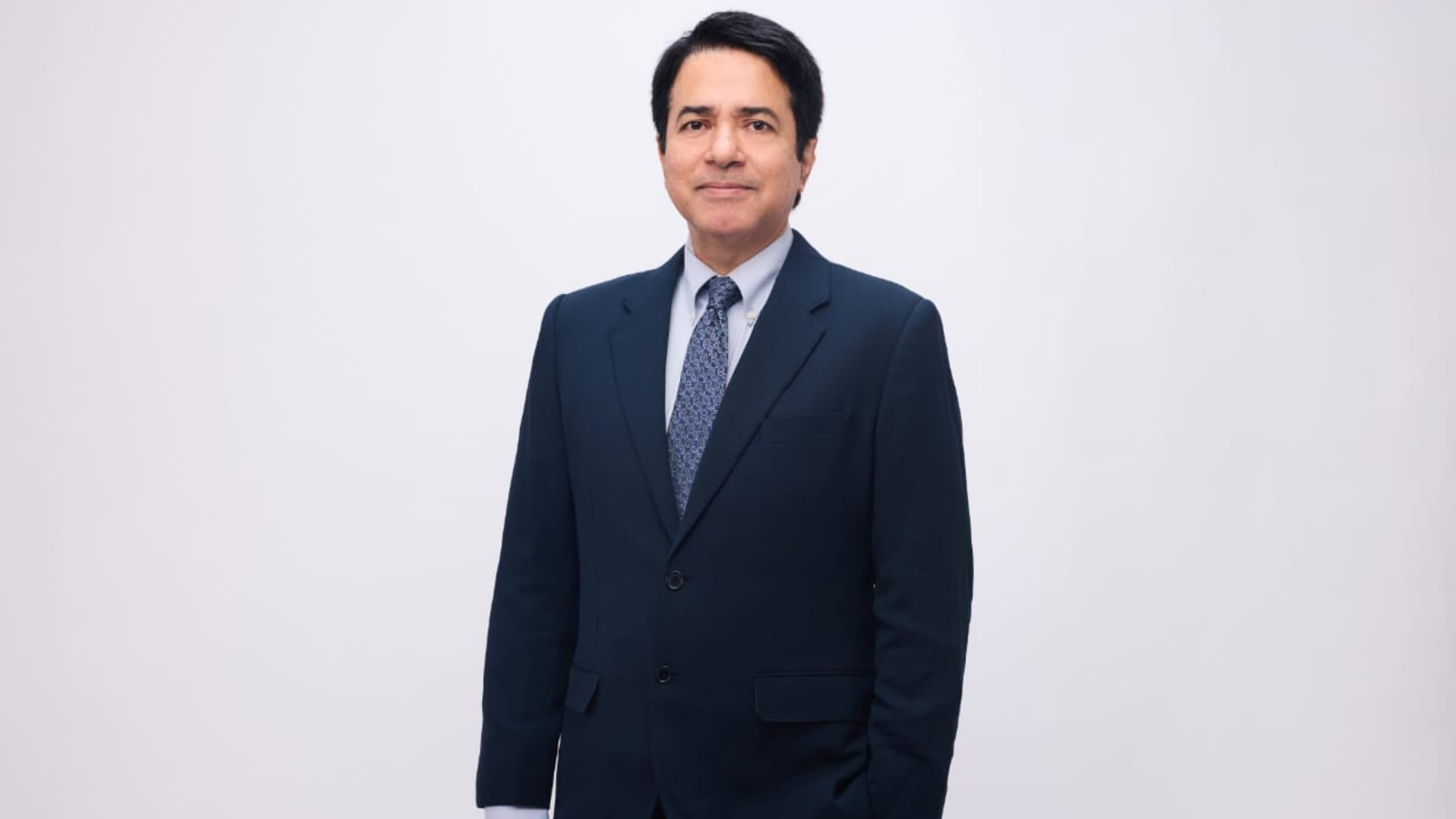 Mahindra & Mahindra names Rohit Thakur group CHRO; Ruzbeh Irani to retire
