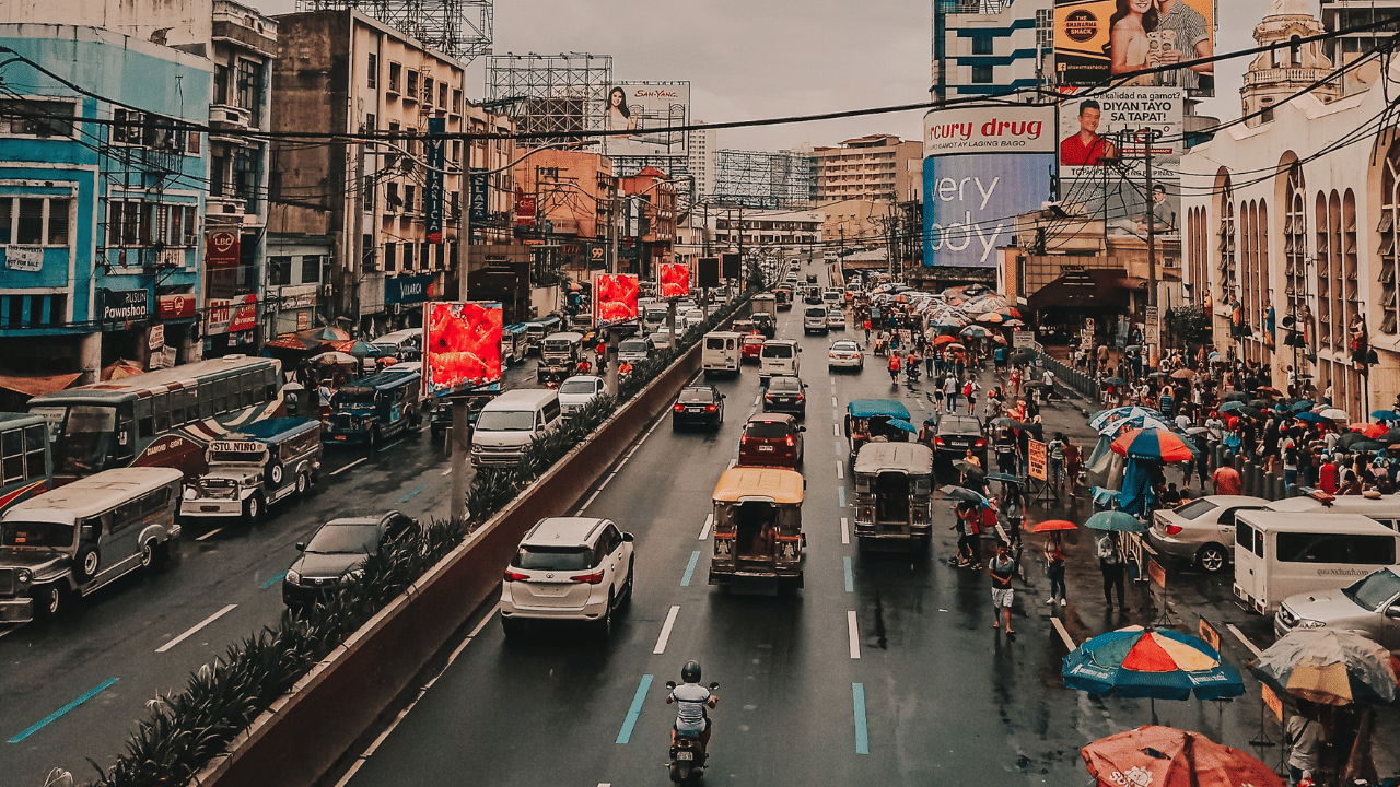 Philippines expands workers’ compensation safety net to delivery riders, TNVS drivers