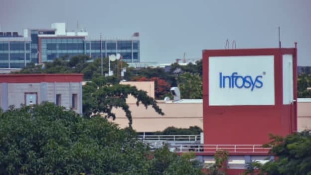 Infosys enforces strict training criteria, lays off trainees