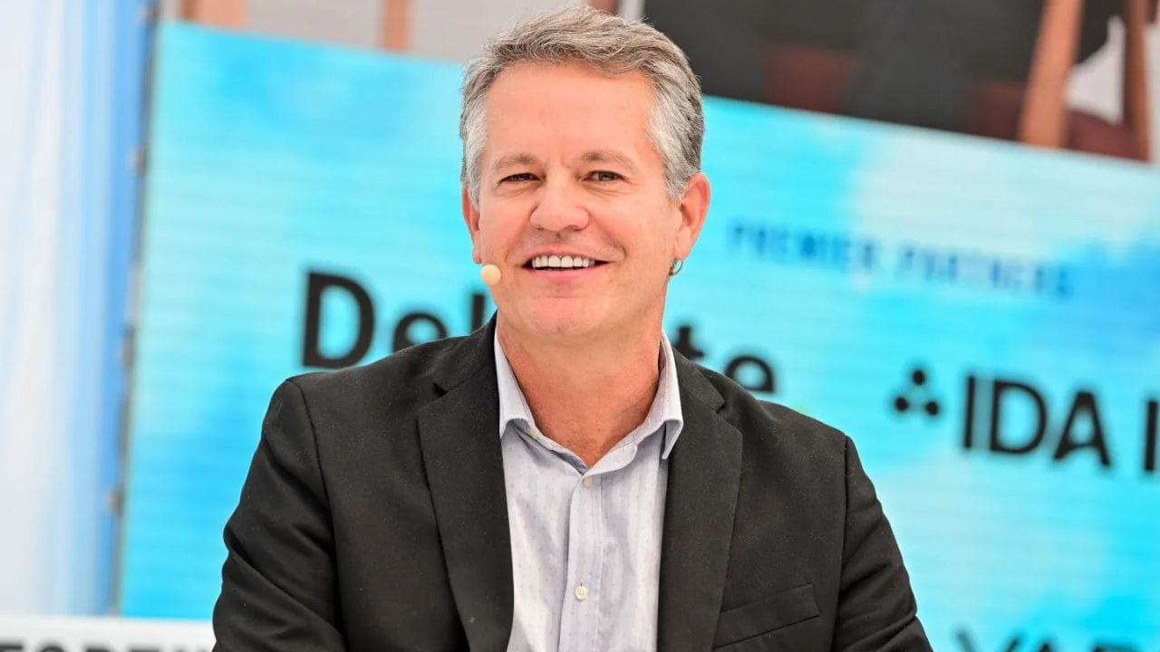 Walmart loses two top executives months after John Furner takes over as CEO