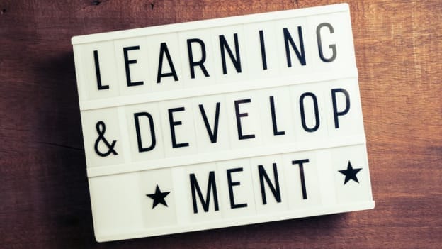 2024 L&D Trends: AI-driven transformation takes over the workplace