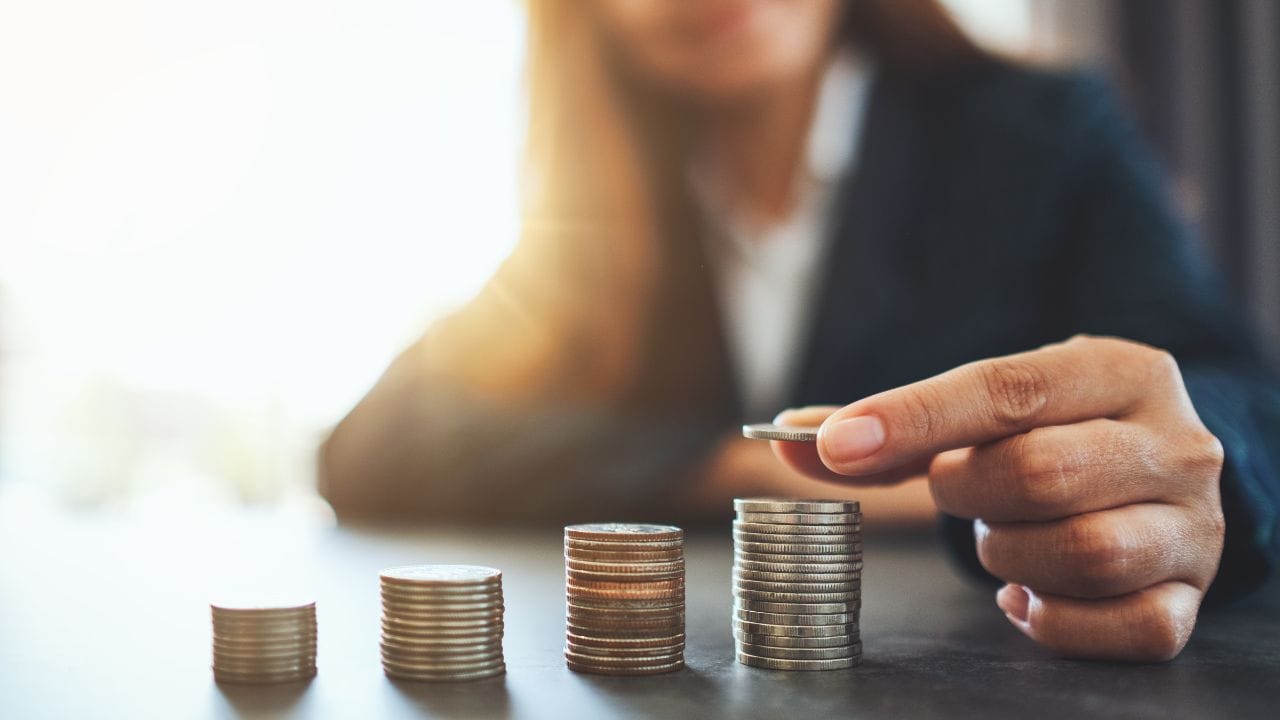 Cook Islands minimum wage rise sparks fears over prices, jobs and survival