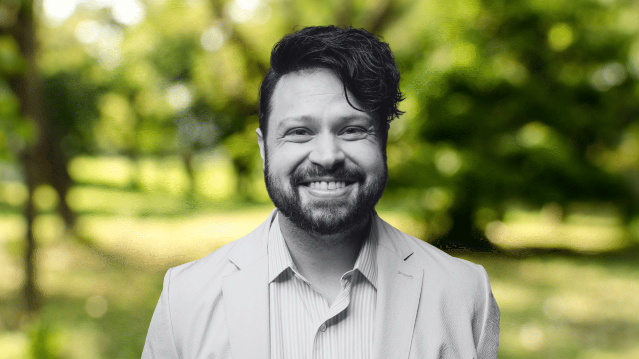 Dr. Alexander Lovell on the changing role of middle managers in a flatter, AI-driven workplace
