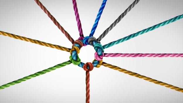 Building peer relationships in the age of ‘plug n disconnect’