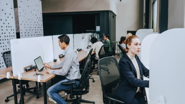 Companies tighten hybrid policies, employees search for remote and hybrid jobs