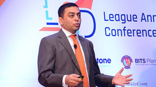 Changing paradigm in leadership development