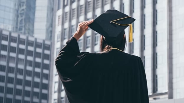 Just graduated? Here's how to navigate the job market
