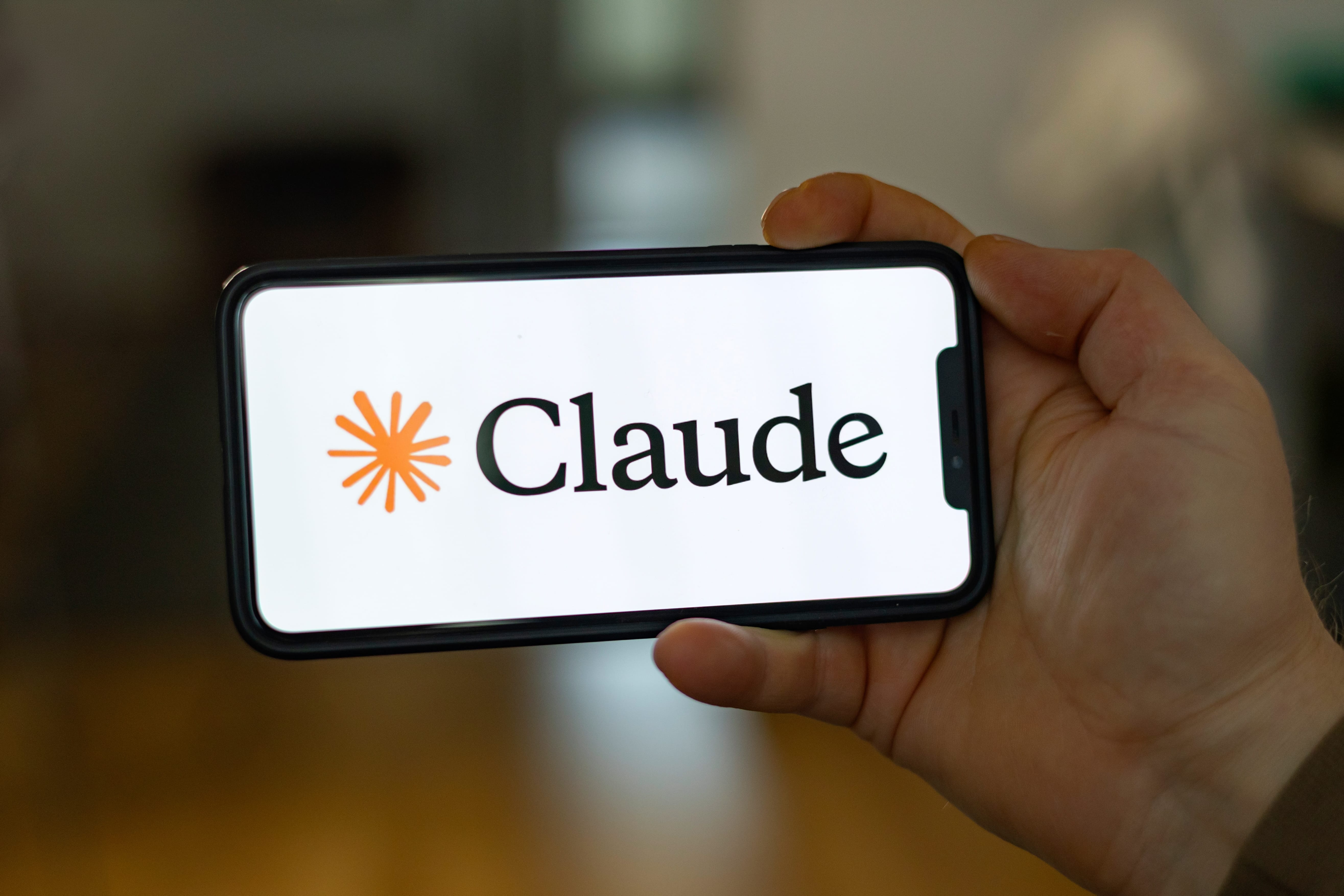 Anthropic repeats mistake, exposes Claude Code source in latest release