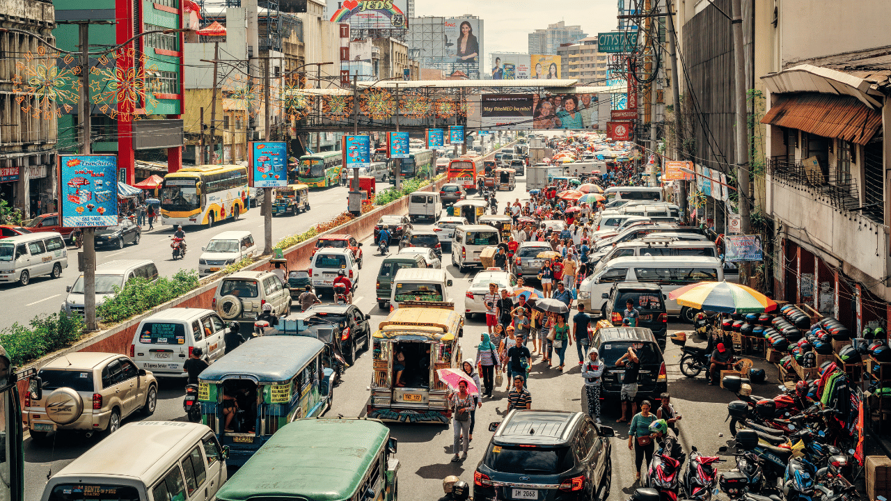 Philippines officially allows flexible work schemes for private firms amid Middle East crisis
