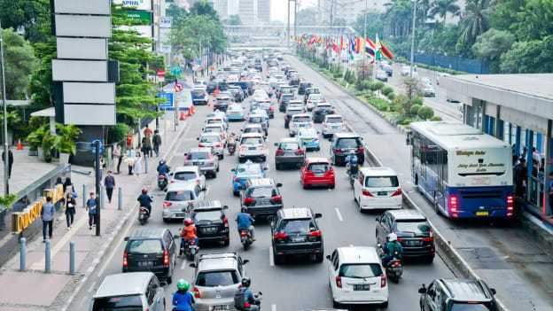 Inside Indonesia: Four-day workweek sparks debate