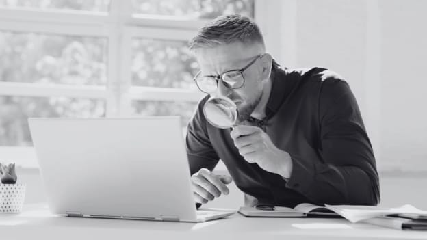 What are the top tech challenges prevalent in intergenerational workplaces?