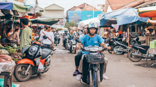Thousands of jobs open for returning Cambodian workers: Labour Ministry