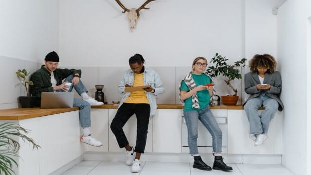 58% of Gen Z workers see their job as a ‘situationship’: study
