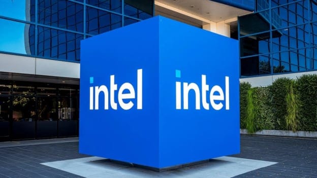 Intel denies 20,000 layoffs, confirms job cuts to begin in Q2