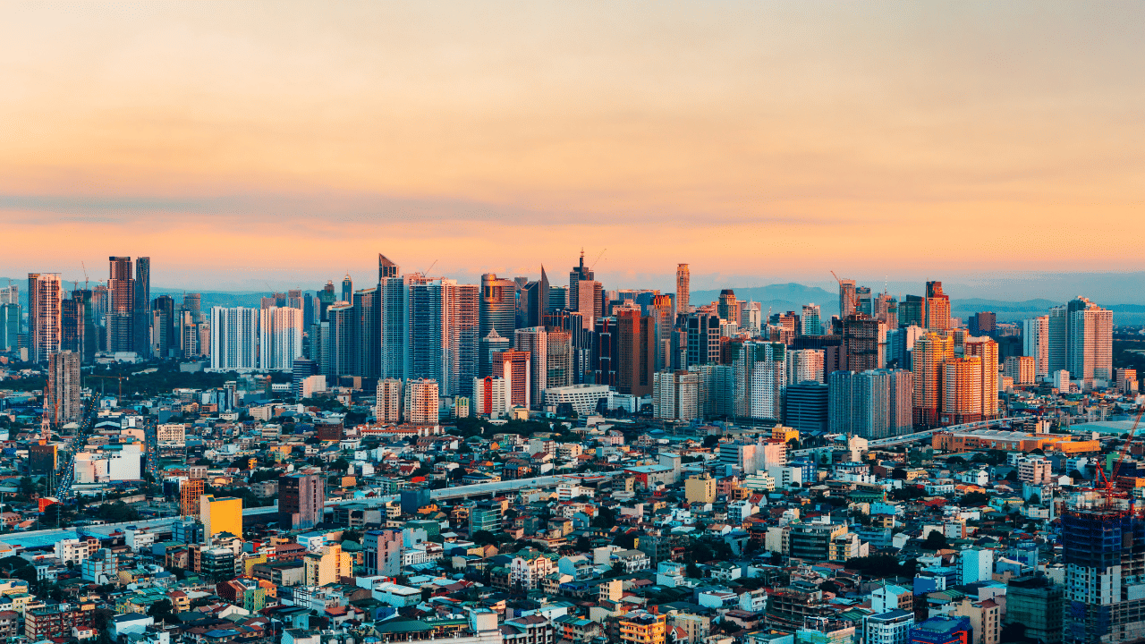 Philippines employment rises, but unemployment climbs to 6% in July