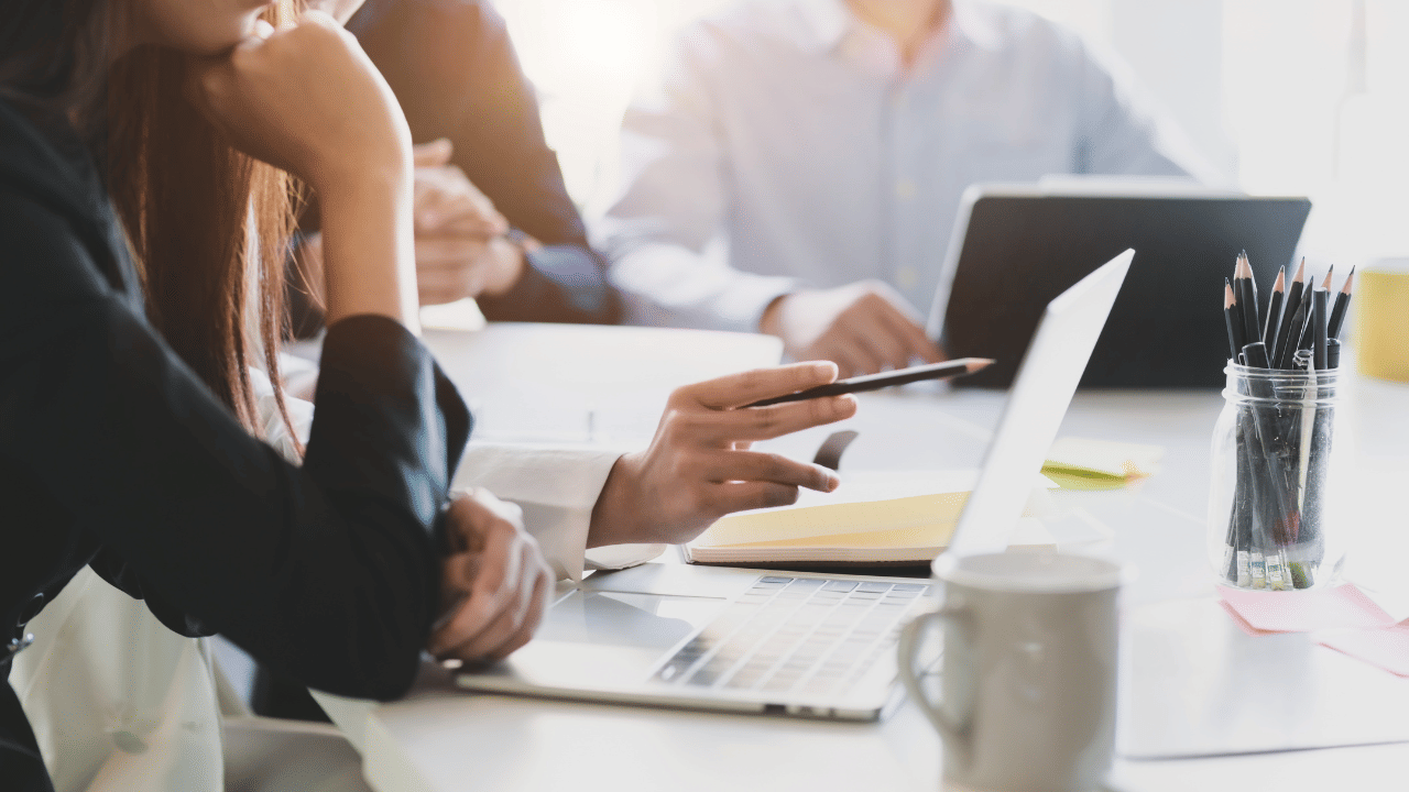 Worker satisfaction and confidence decline across the Middle East: Report
